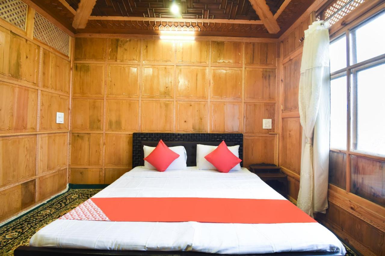 Oyo 66637 Merlin Group Of Houseboats Hotel Srinagar  Exterior photo