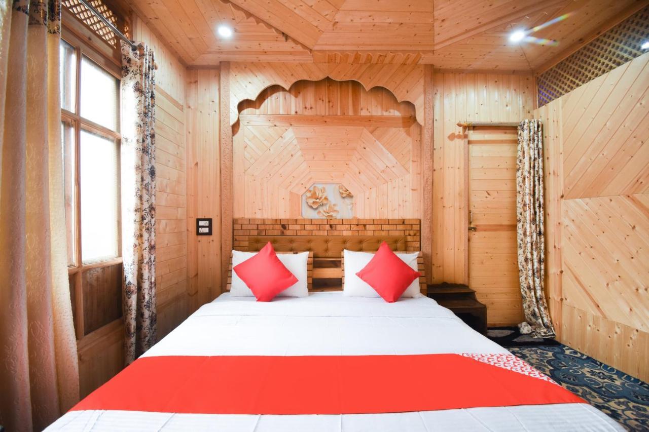 Oyo 66637 Merlin Group Of Houseboats Hotel Srinagar  Exterior photo