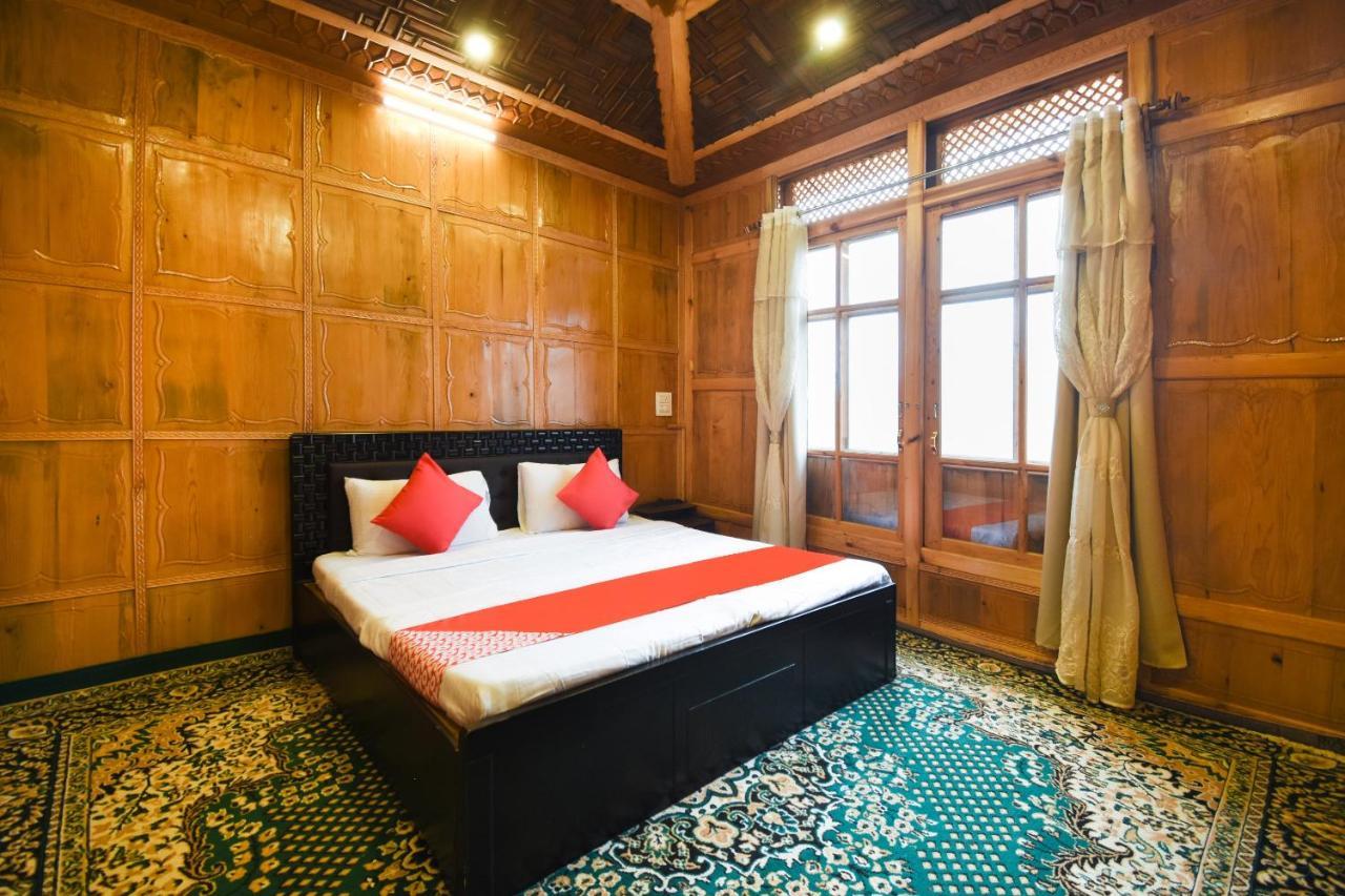Oyo 66637 Merlin Group Of Houseboats Hotel Srinagar  Exterior photo